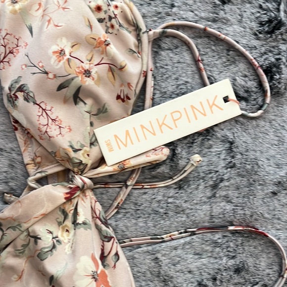 NWT Mink Pink Women's Summer Meadow Tie Front bikini Top Multi Pink Floral - Picture 10 of 11